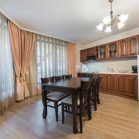 Vazov Residence , Two Bedroom Top Centre Apartment Varna Esterno foto