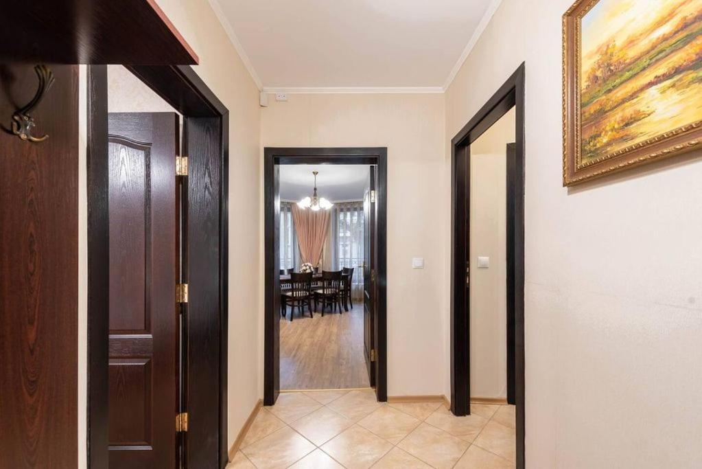 Vazov Residence , Two Bedroom Top Centre Apartment Varna Esterno foto